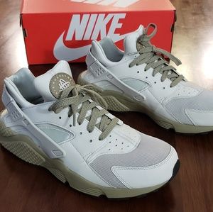 Nike Air Huarache White/Light Bone 12.5